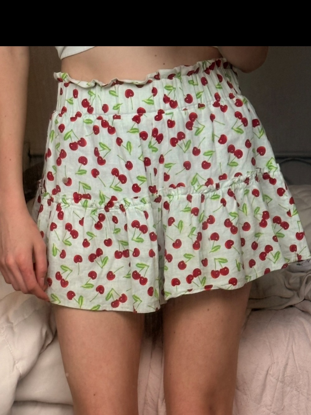 White Cherry Print Ruffle Mini Skirt/skort